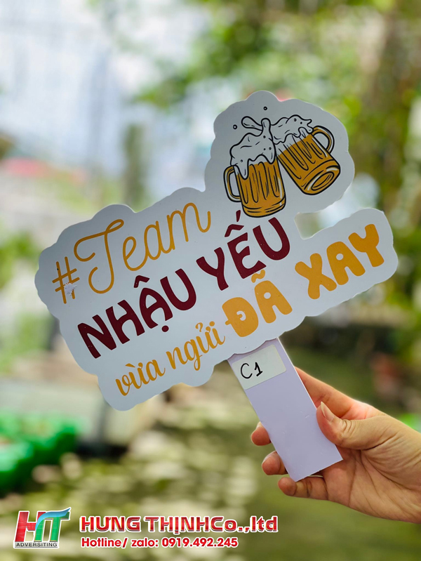 Mẫu hashtag cầm tay