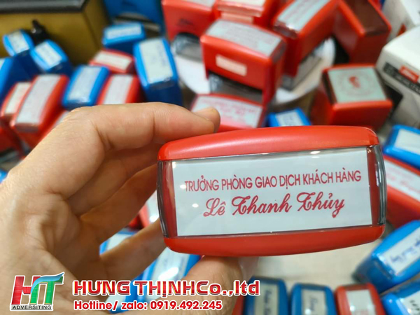 Khắc dấu tên